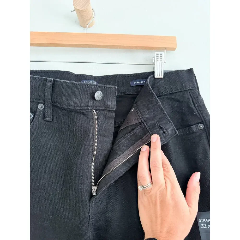 J. Crew Factory | NWT Straight-fit jean signature flex Dark Shadow Black | 32x32